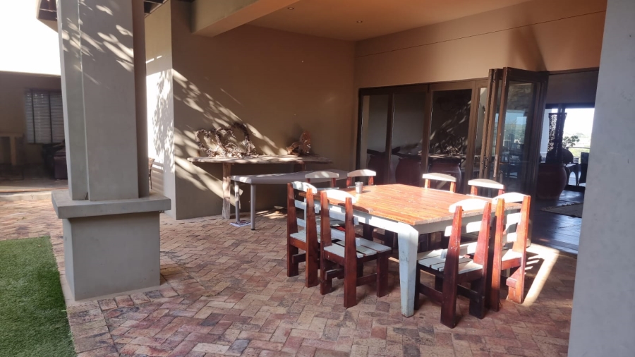6 Bedroom Property for Sale in Merryhill Eastern Cape
